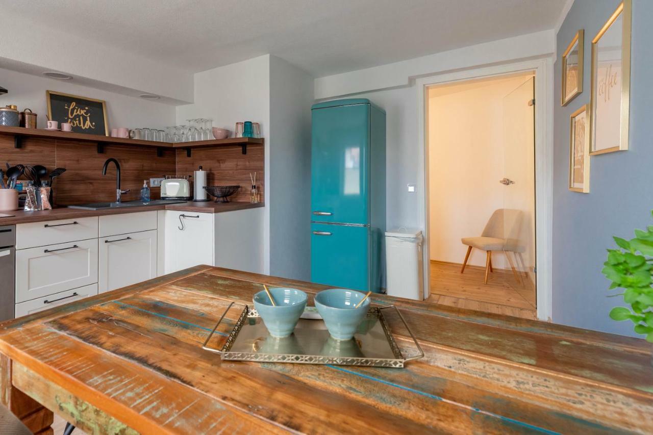Apartment P45 *